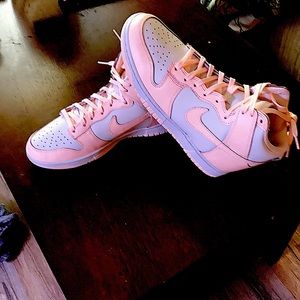 Womens Nike Dunk High